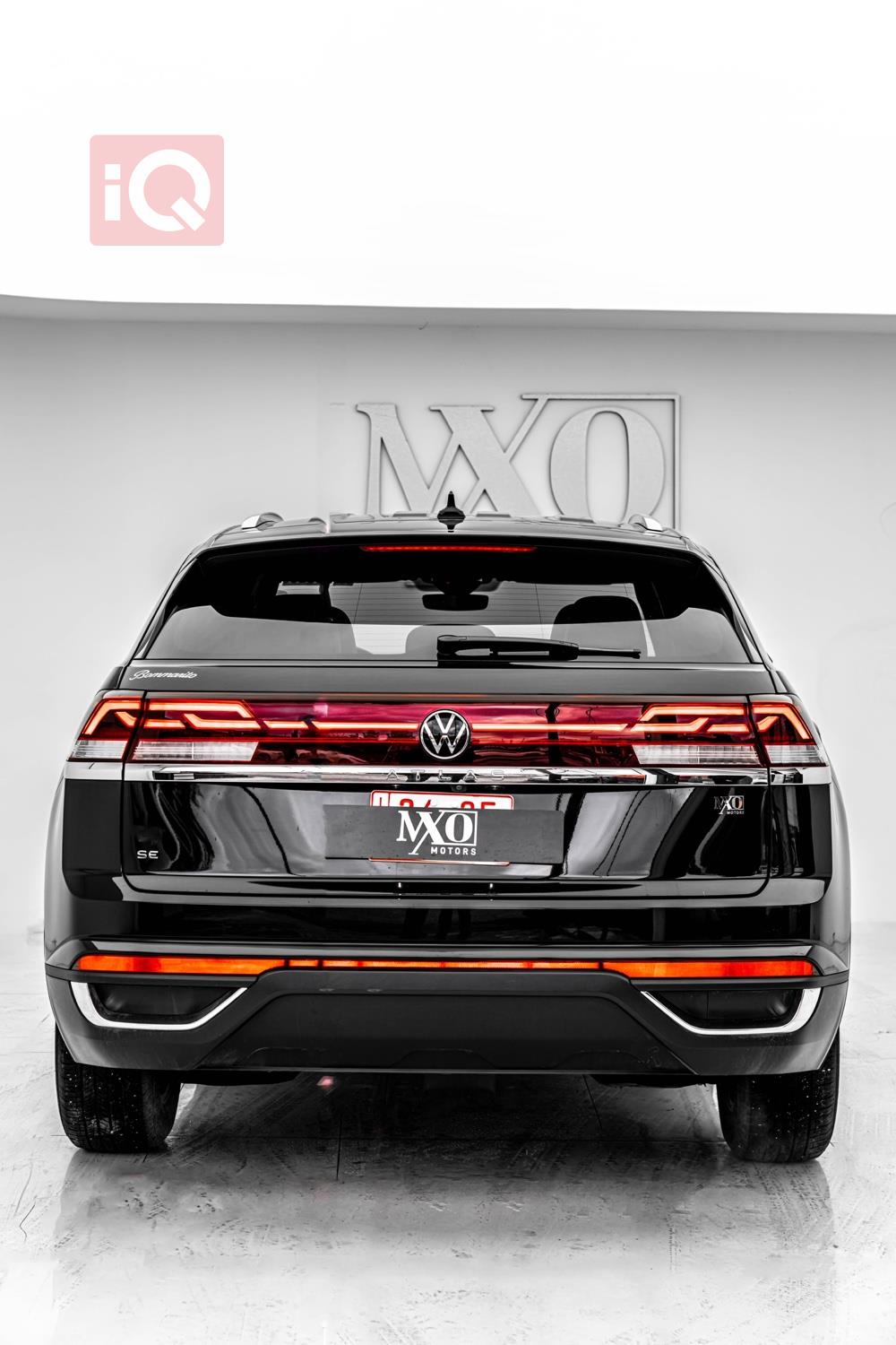 ڤۆڵکسواگن ئەتڵەس کرۆس سپۆرت